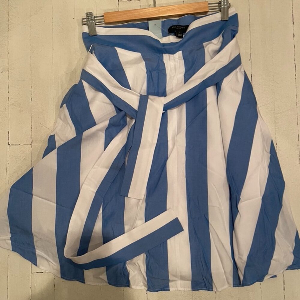 SPRING HAS SPRUNG-

ANN TAYLOR STRIPED TIE WAIST SKIRT | SIZE 6P